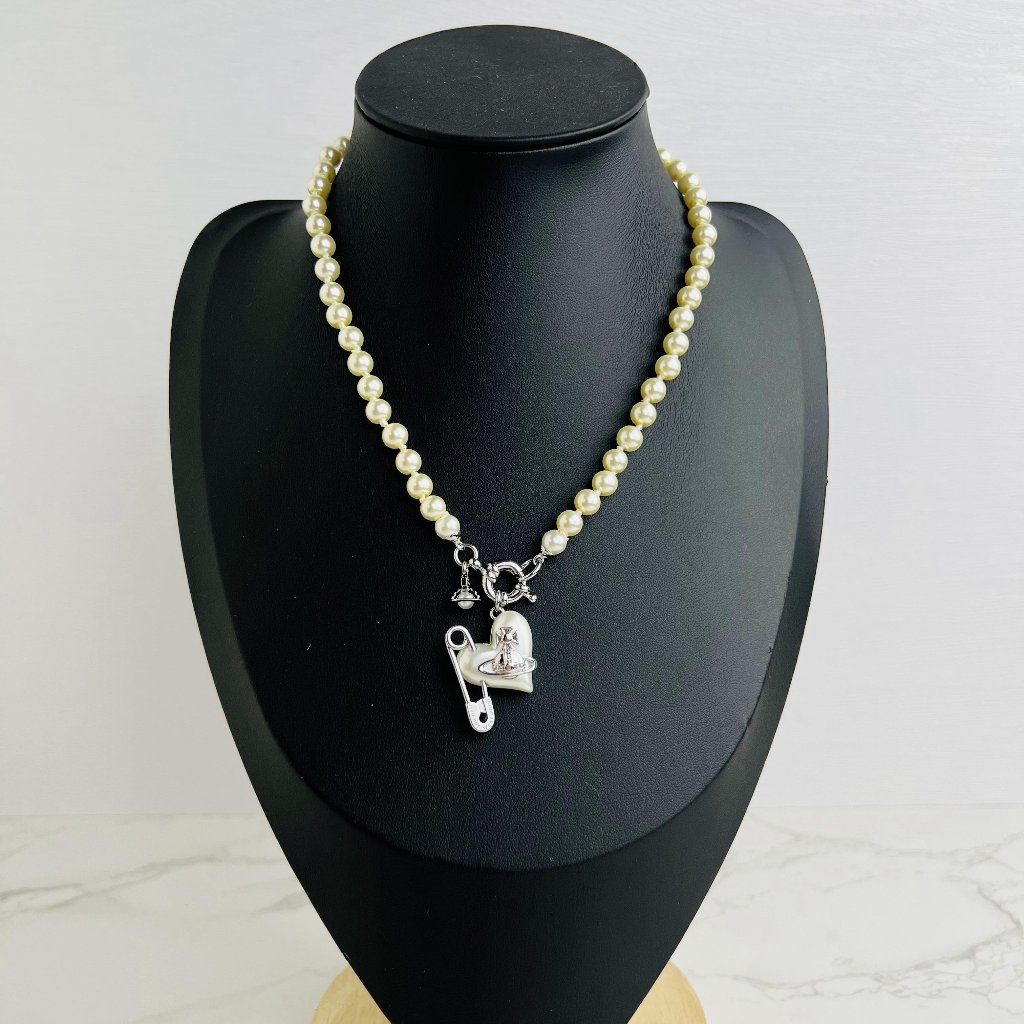 Nwt Vivienne Westwood Pear With Hearts Necklaces 139$